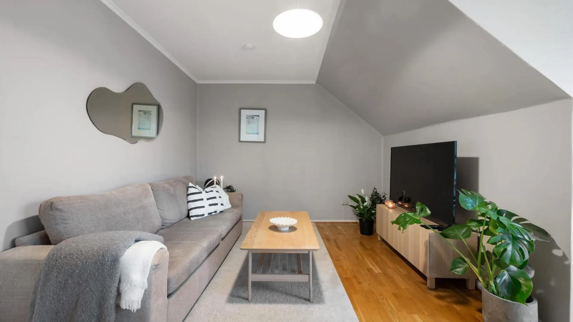 Heimby Apartment - Smart Tv - Self Check-In 베르겐
